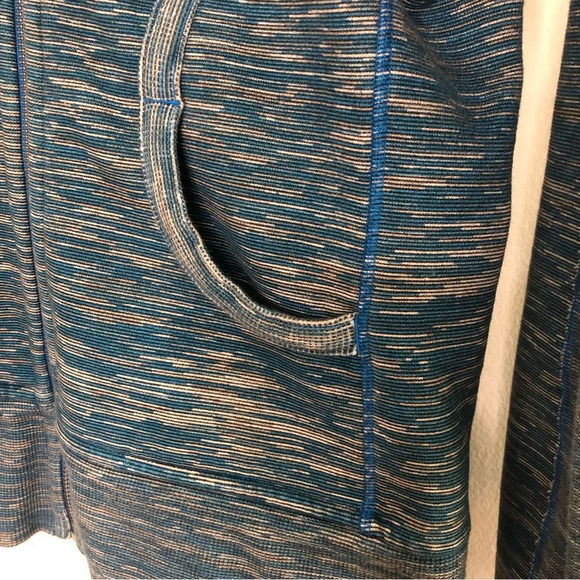 Lululemon Athletica Scuba Hoodie We Are From Space Polar Cream Blue size 8 - Picture 6 of 8